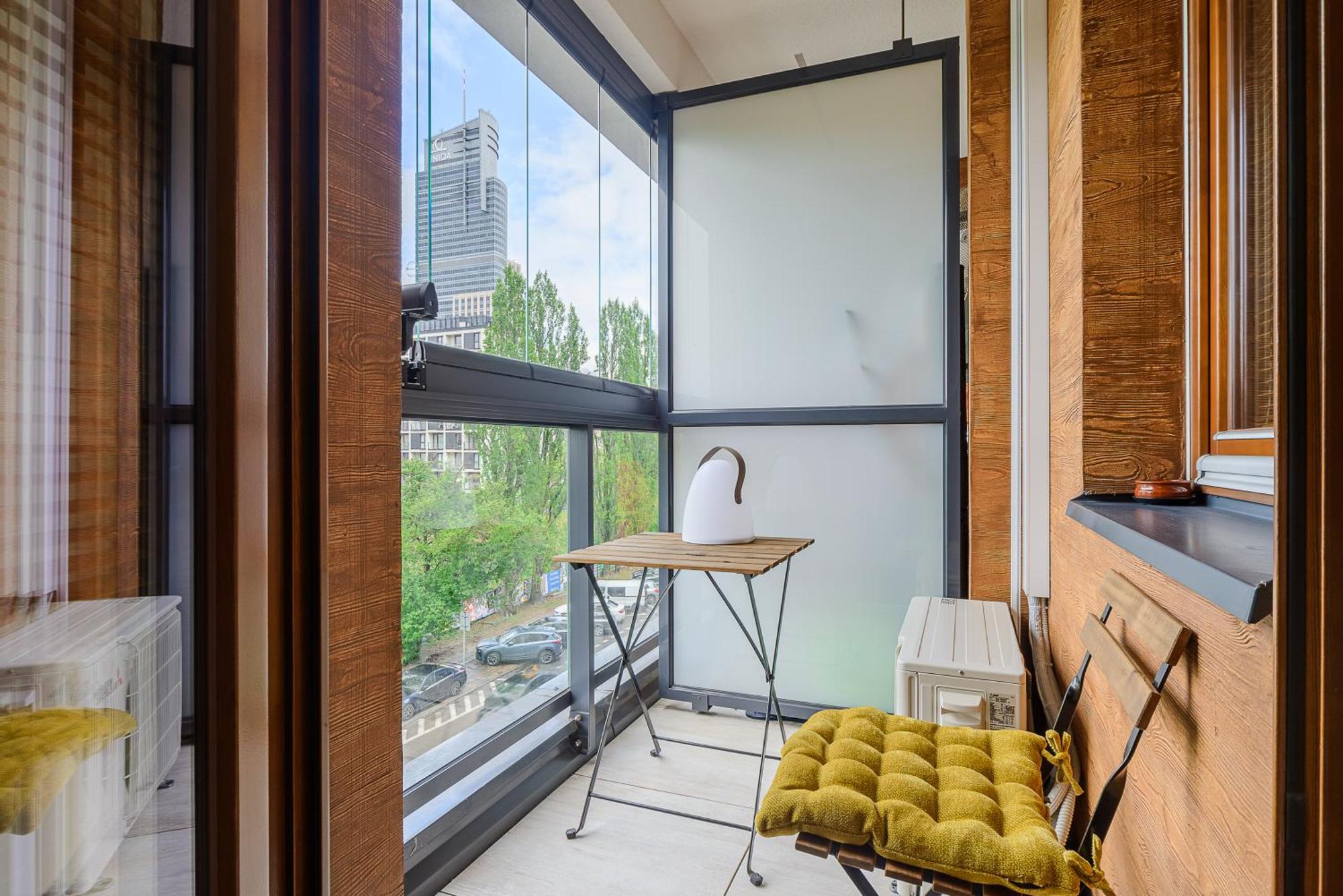 Cozy Family Apartments With Balcony Near Zlote Tarasy Warsaw Exterior photo